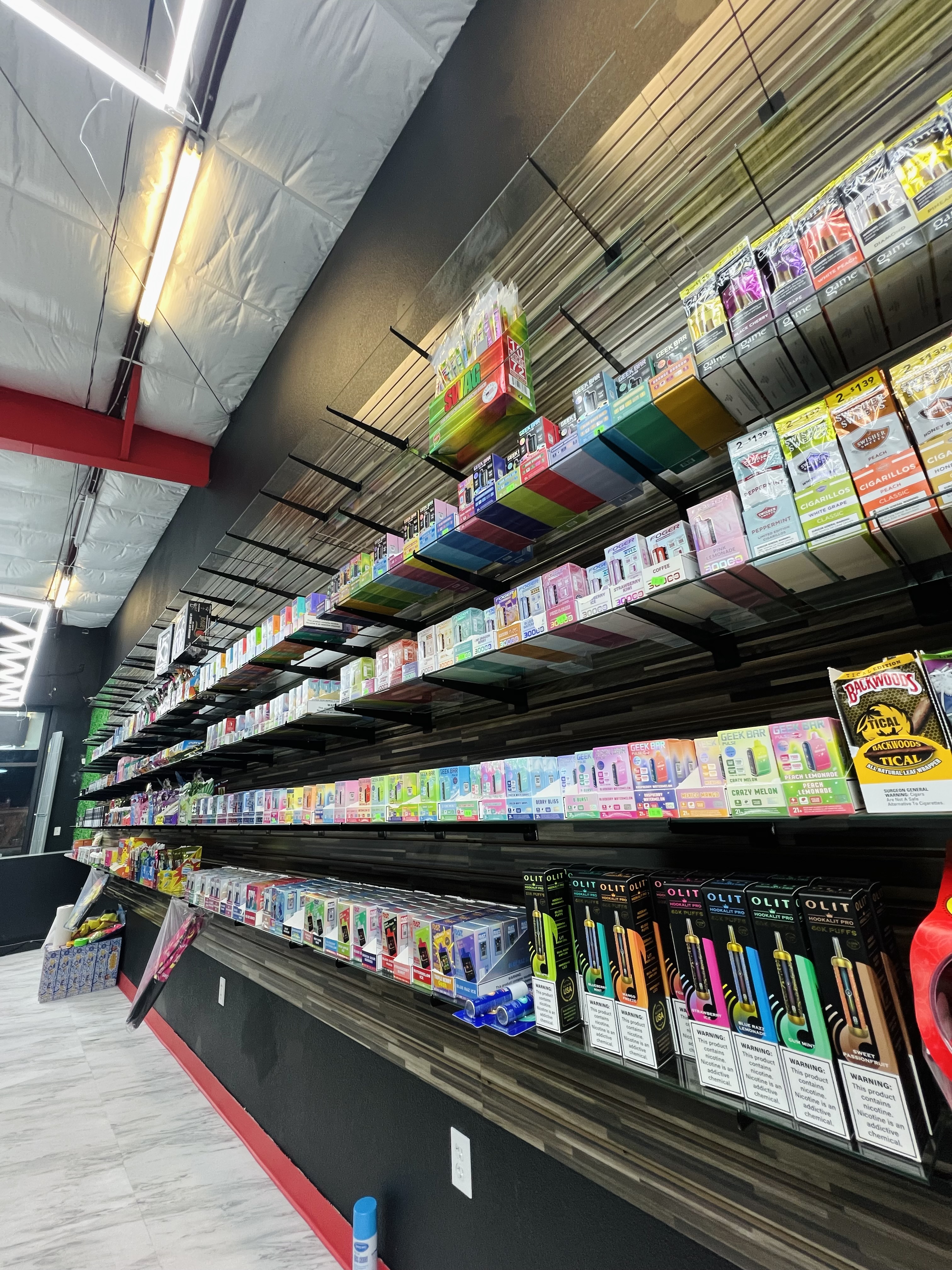 Geek Bar & Premium Disposables